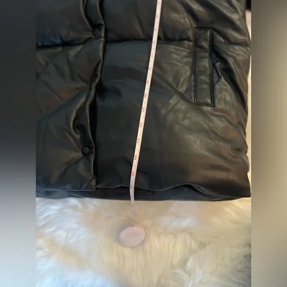 Avec Les Filles Faux-Leather Puffer Coat size medium EUC - Picture 8 of 12